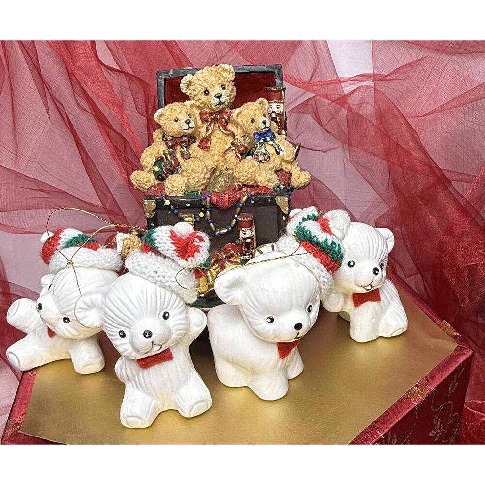 A Beary Merry Christmas Music Box and 4  Snow Bear Ornaments new in box